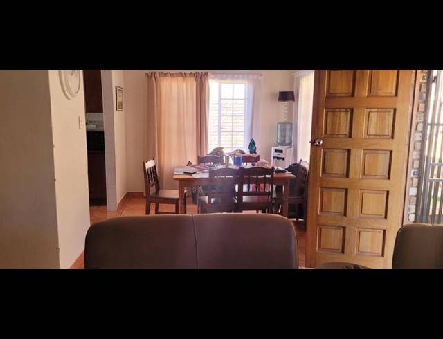 4 BEDROOM HOUSE FOR SALE IN CLAREMONT